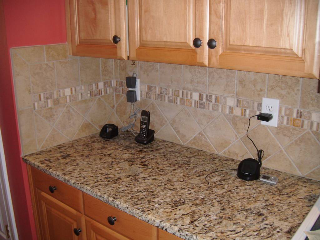 Kitchen Tile Cleaning