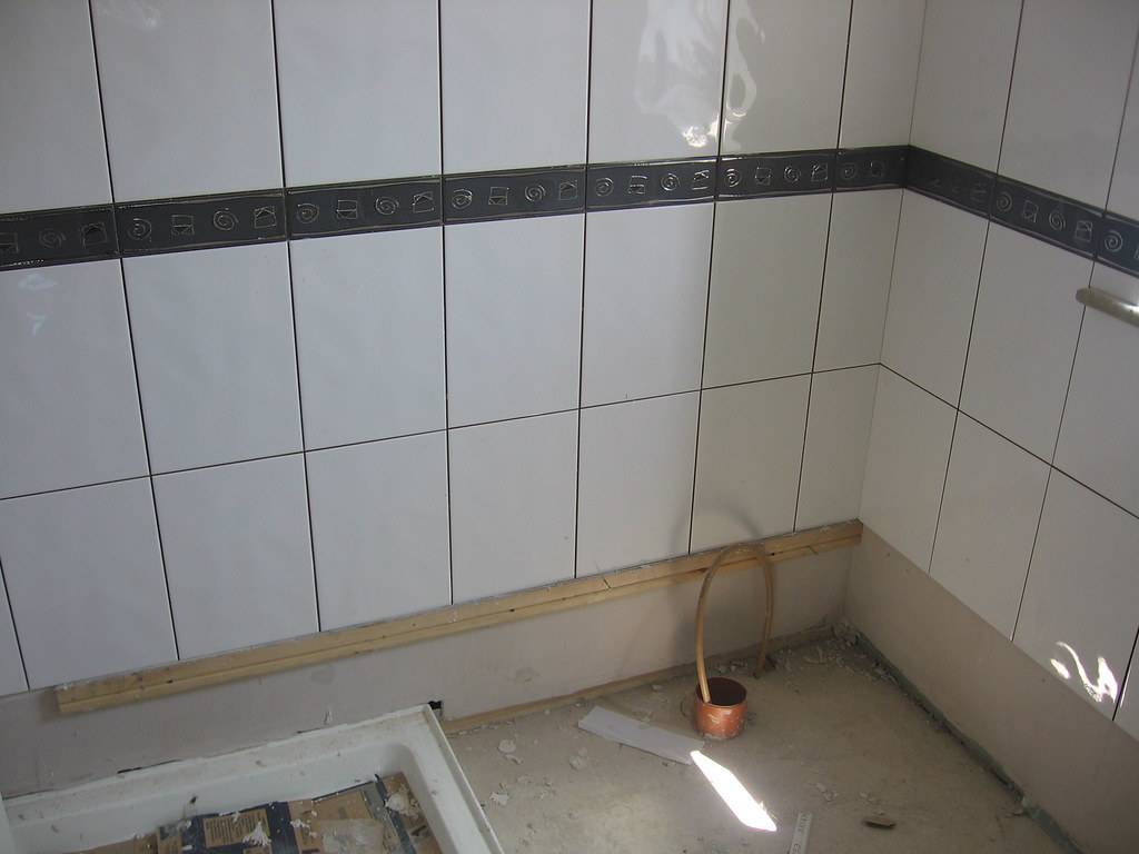 New shower tiles (1)